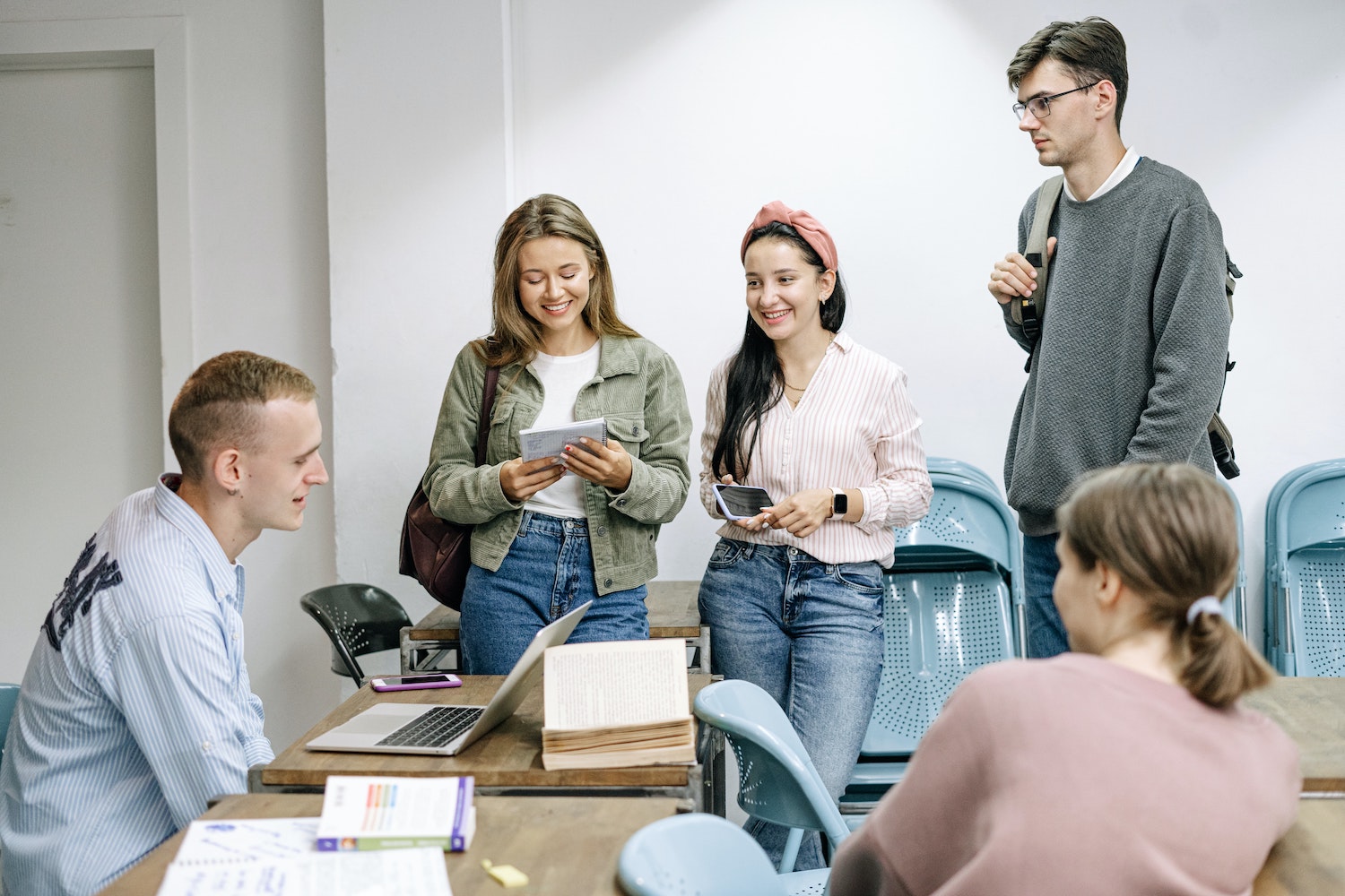 LSP – oficialus Lietuvos studento pažymėjimas, įrodantis studento statusą visoje Europoje